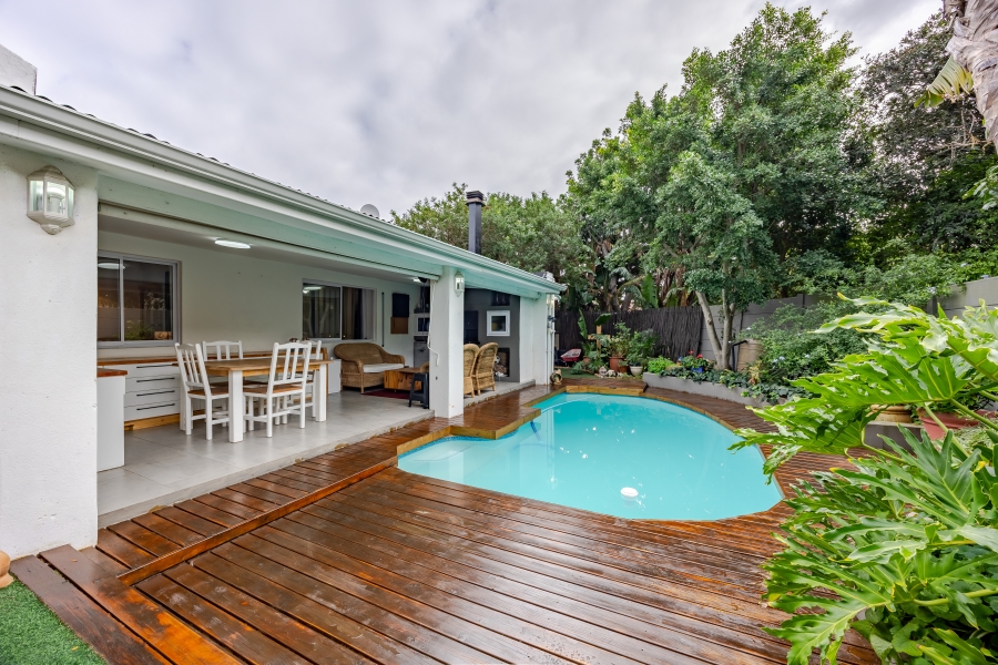 3 Bedroom Property for Sale in Edgemead Western Cape